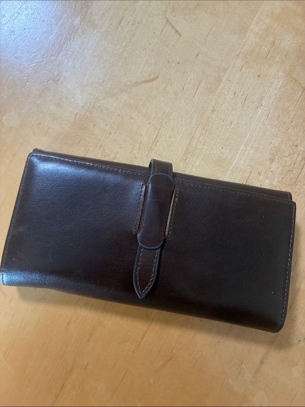 NEW!! Classic Brown Women’s Wallet - Sleek Bi-Fold Design